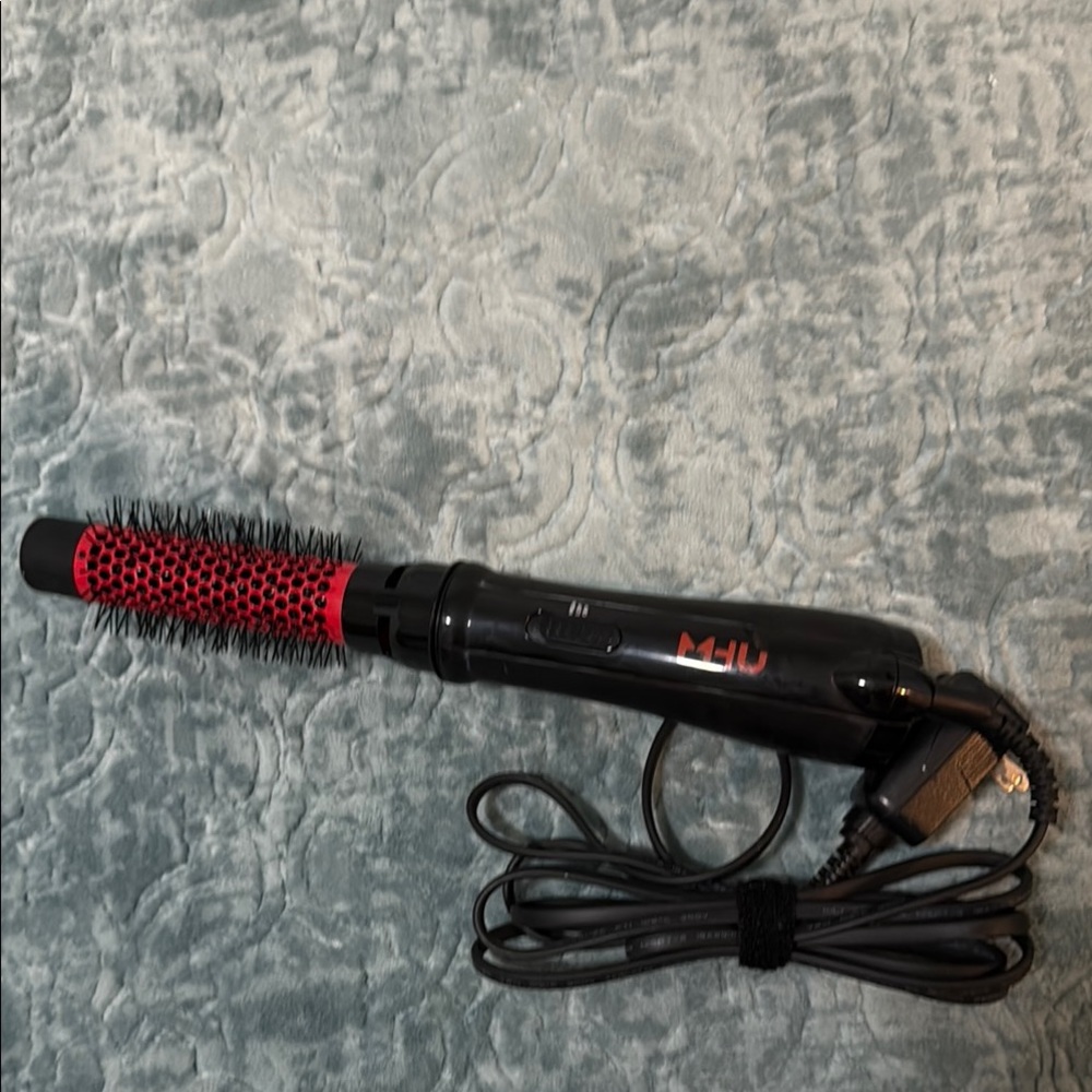 Red and Black Hair Styling Brush